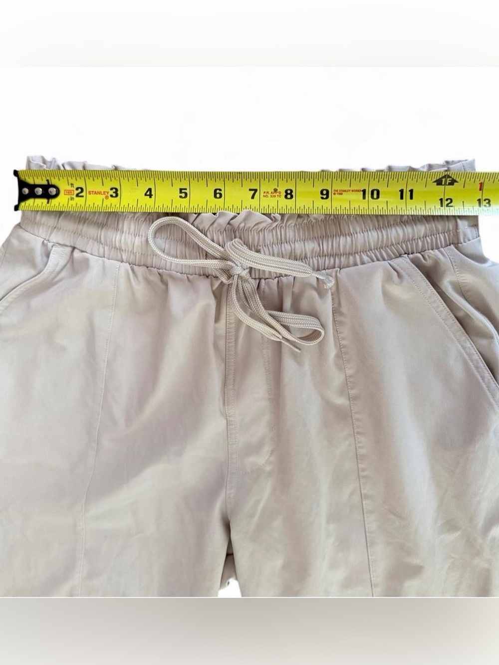 Abercrombie & Fitch Cream Tan Khaki Paper-Bag Ruffled Waist Lightweight Joggers - Picture 4 of 8